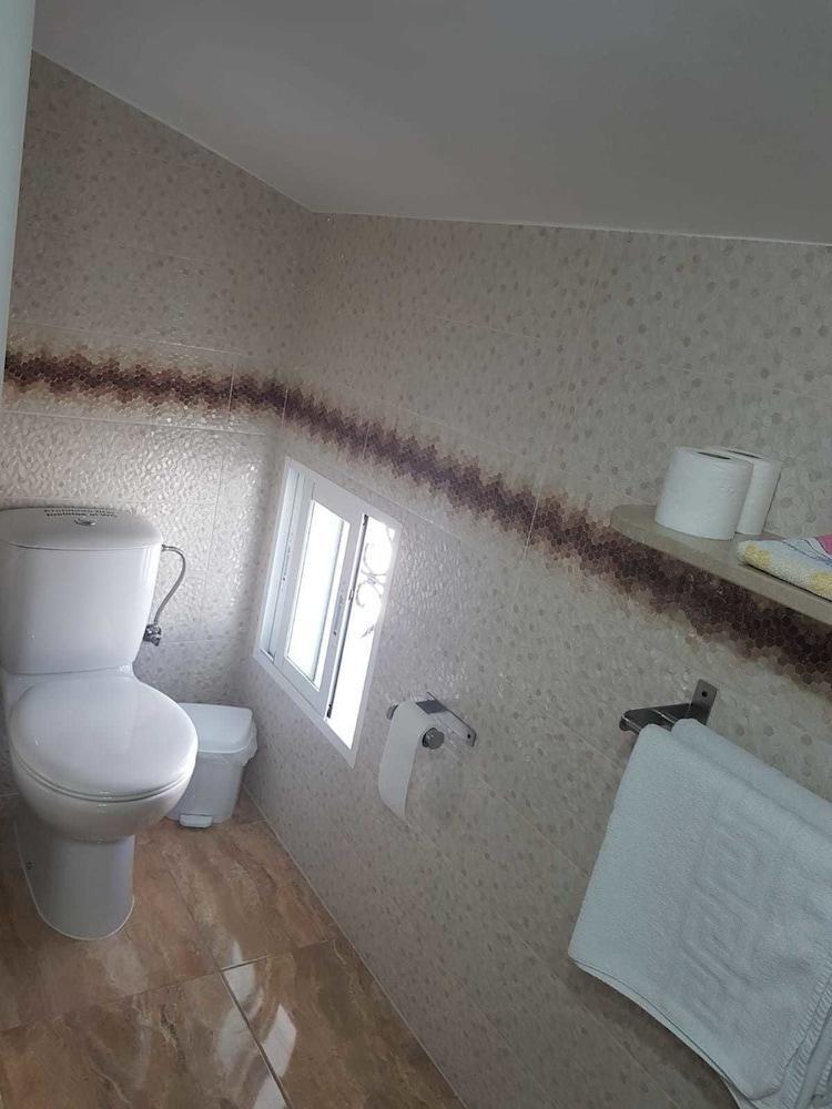 Hostal Malaga Аркос де ла Фронтера Екстериор снимка