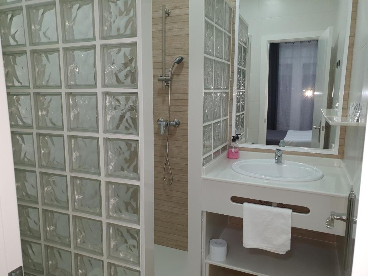 Hostal Malaga Аркос де ла Фронтера Екстериор снимка