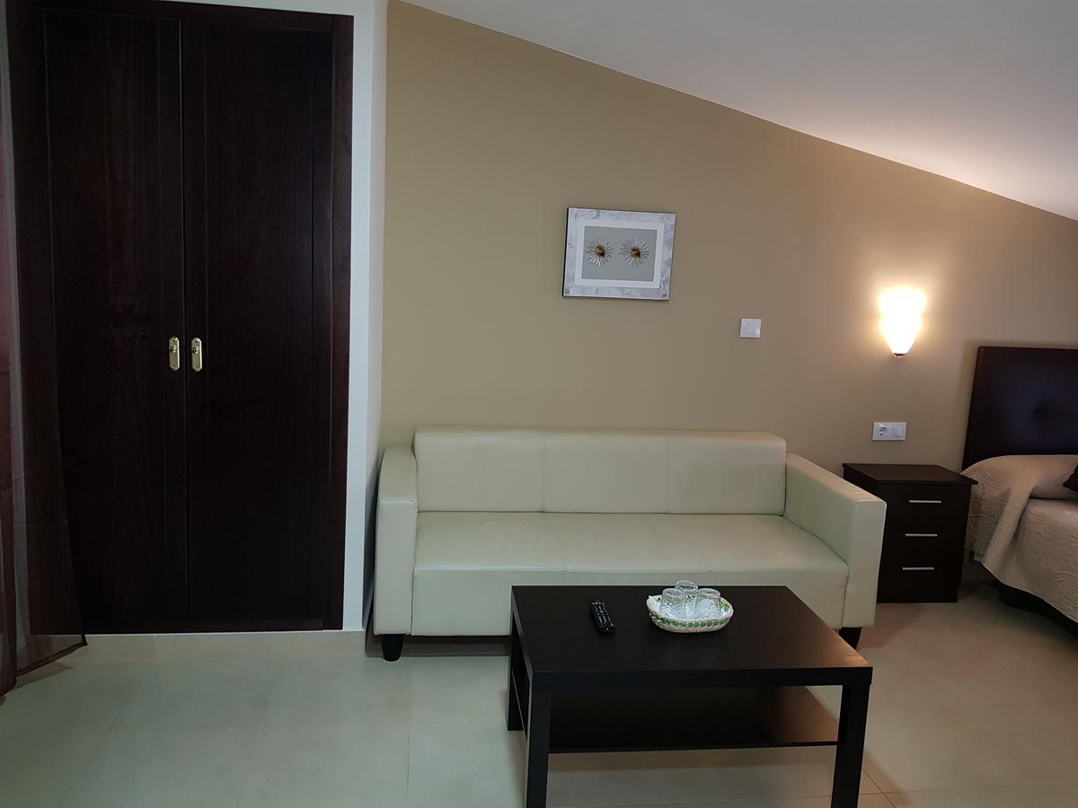 Hostal Malaga Аркос де ла Фронтера Екстериор снимка
