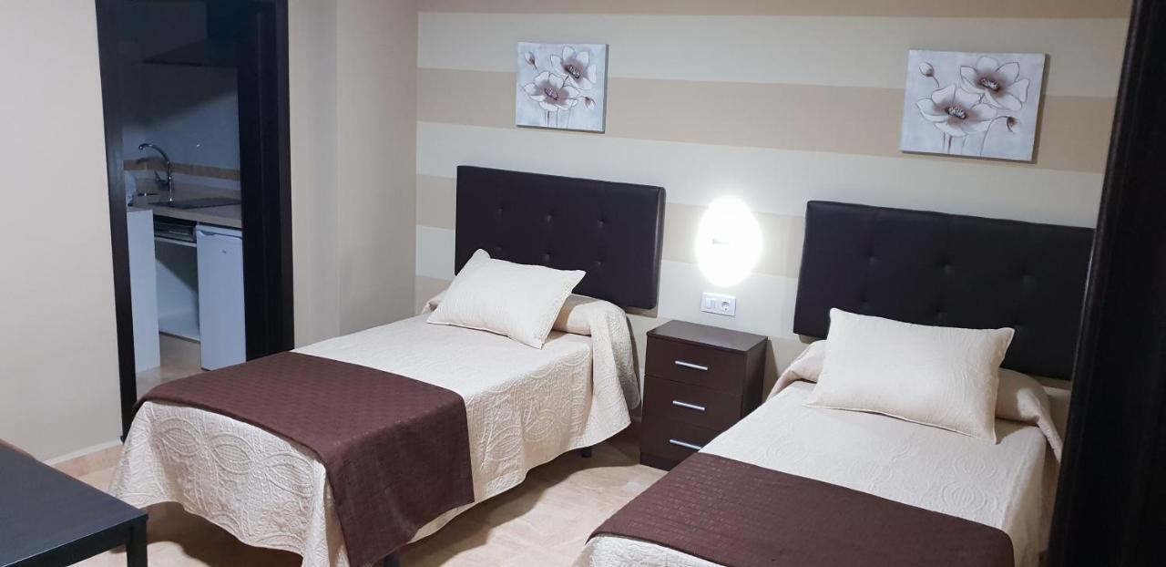 Hostal Malaga Аркос де ла Фронтера Екстериор снимка